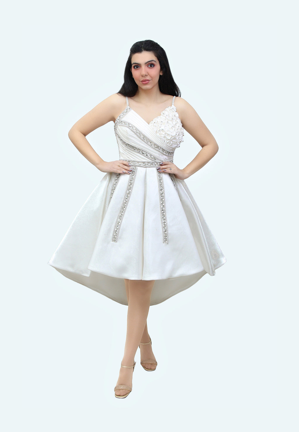 فستان ميني مرصع بالكريستال