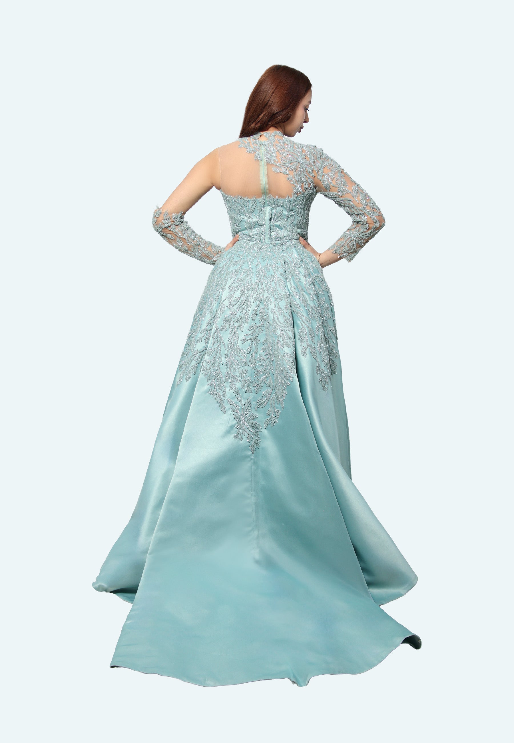 فستان تيفاني رويال اوفر سكريت مرصع